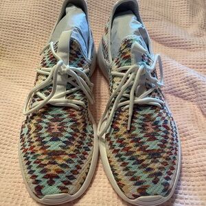 Ladies very g Lightweight Knit Lace-Up Sneakers in Multi-Color